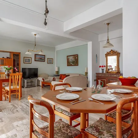 Apartamento A Tinian House *
